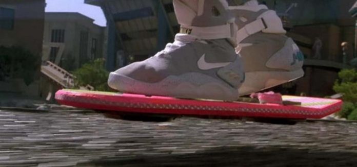 "Hoverboard" : le skate volant de "Retour vers le futur" enfin en vrai !