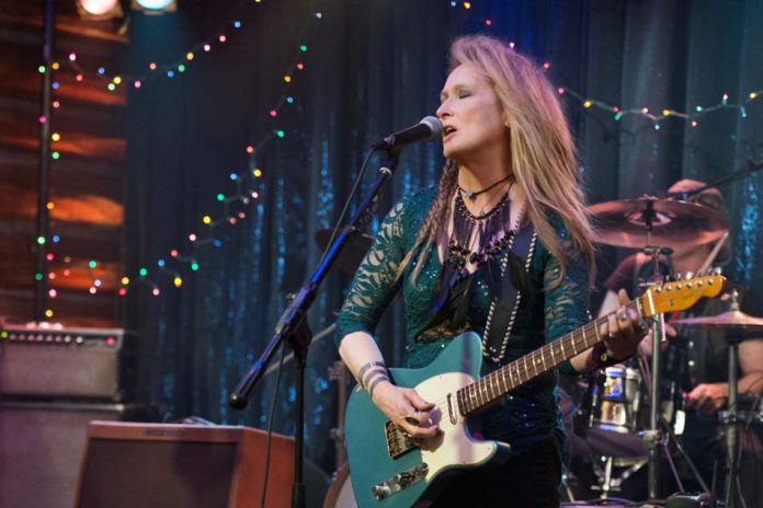 daily-movies.ch_Ricki and the Flash - Szenen - 01 Ricki (Meryl Streep) (2)