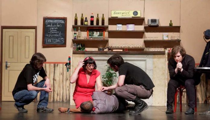 Sur le fil au Théâtre Pitoëff