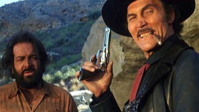 Amigo... mon colt a deux mots a te dire-3