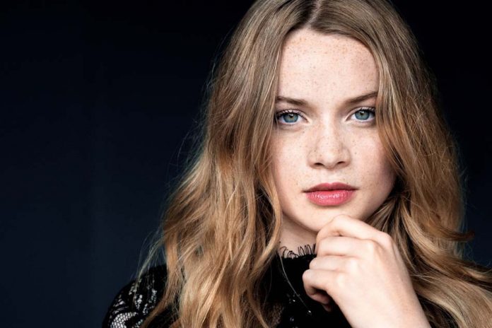Luna Wedler la Shooting Star 2018