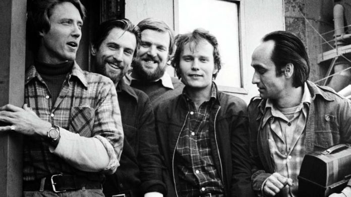 Robert de Niro, Christopher Walken, John Cazale, John Savage, Chuck Aspegren-Deer-Hunter (1978)