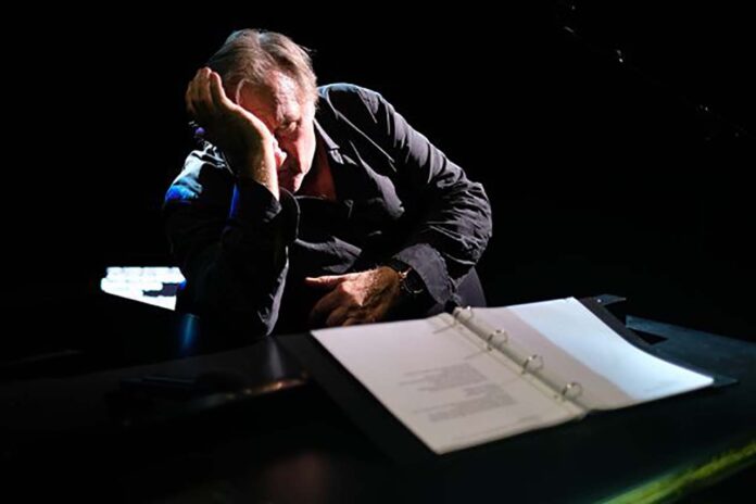 Depardieu chante Barbara