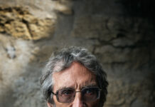 John Howe : « le domaine des arts doit être inclusif »